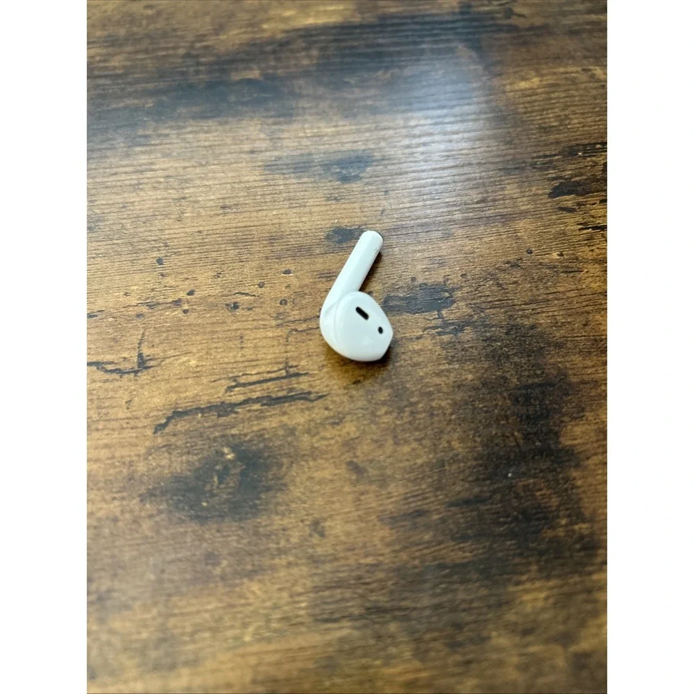 Apple White Left Earbud AirPod Stem-Style Wireless Earbud
